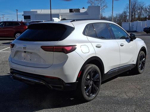 Iridescent White Tricoat - GEP 2026 Buick Envision Sport Touring AWD