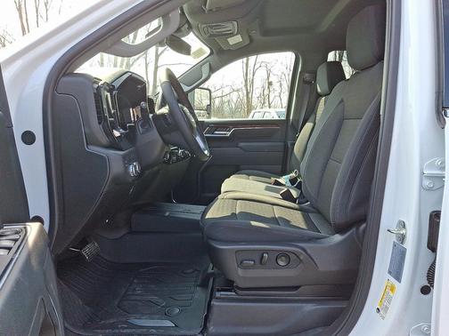 2025 GMC Sierra 3500 SLE