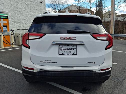 2022 GMC Terrain AWD AT4