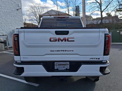 2025 GMC Sierra 2500 AT4