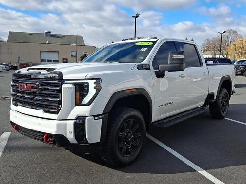 2025 GMC Sierra 2500 AT4