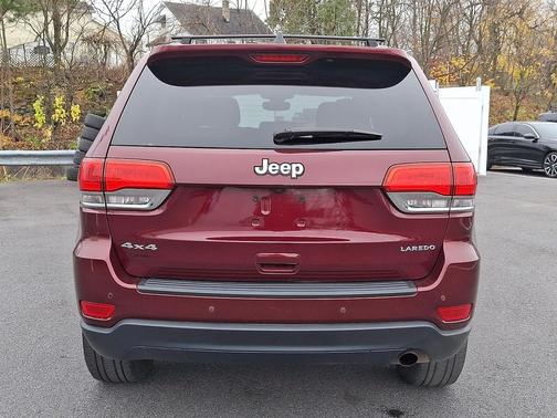 2017 Jeep Grand Cherokee Laredo