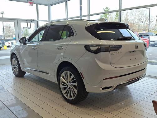 Iridescent White Tricoat - GEP 2026 Buick Envision Avenir AWD