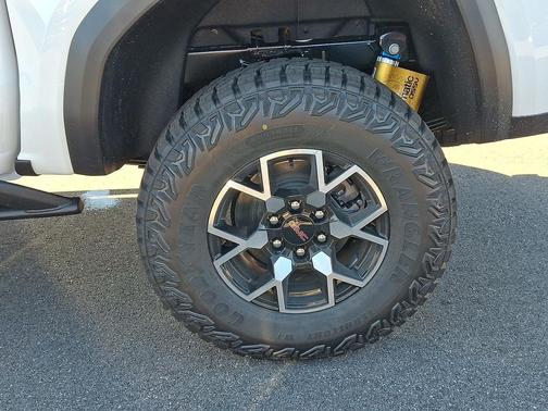 2026 GMC Canyon AT4X