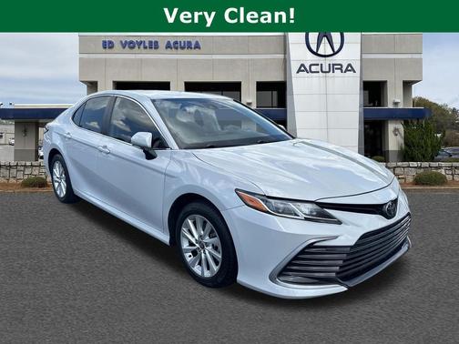 Ice Cap 2024 Toyota Camry LE