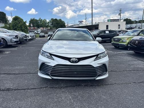 Ice Cap 2024 Toyota Camry LE
