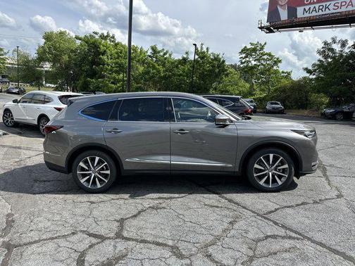 2025 Acura MDX w/Technology Package