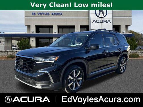 2025 Honda Pilot Touring 8-Passenger