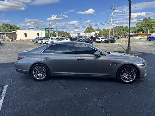 2022 Genesis G90 Premium