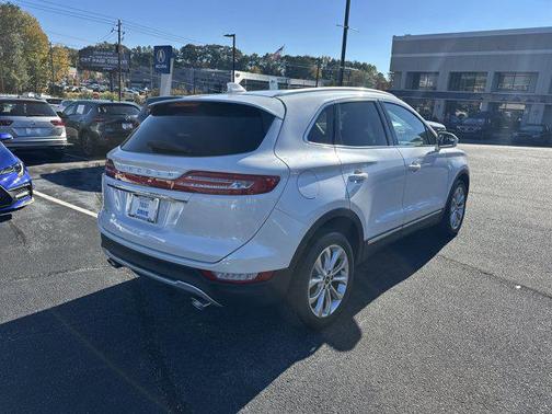 2019 Lincoln MKC Select