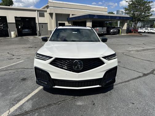 Platinum White Pearl 2026 Acura MDX w/A-Spec Advance Package