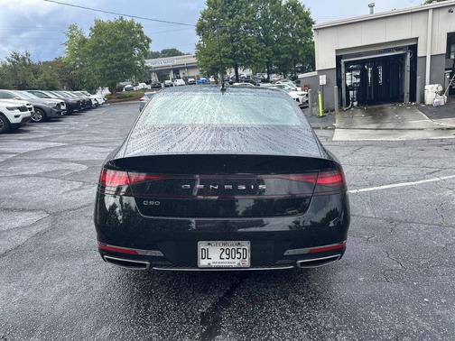 Vik Black 2023 Genesis G90 e-SC