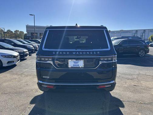2023 Jeep Grand Wagoneer Series II