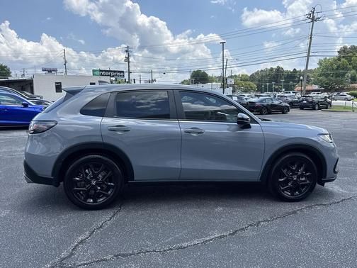 Urban Gray Pearl 2024 Honda HR-V Sport