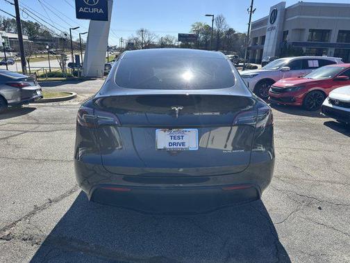 2025 Tesla Model Y Long Range