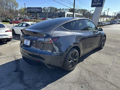 2025 Tesla Model Y Long Range