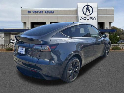 2025 Tesla Model Y Long Range