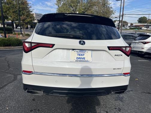 Platinum White Pearl 2024 Acura MDX w/Technology Package