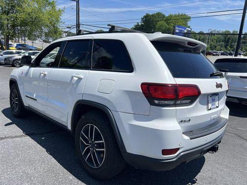 Bright White Clearcoat 2019 Jeep Grand Cherokee Trailhawk