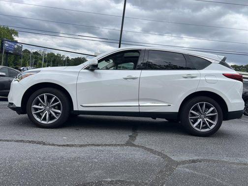 Platinum White Pearl 2023 Acura RDX Technology Package