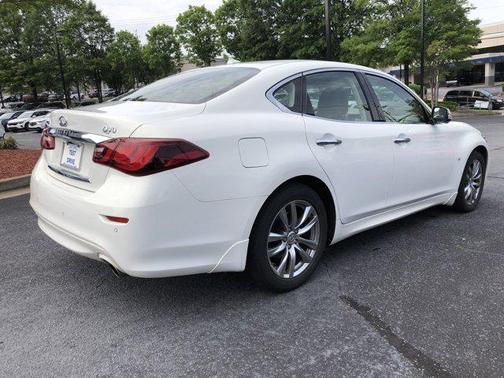 2015 INFINITI Q70 3.7