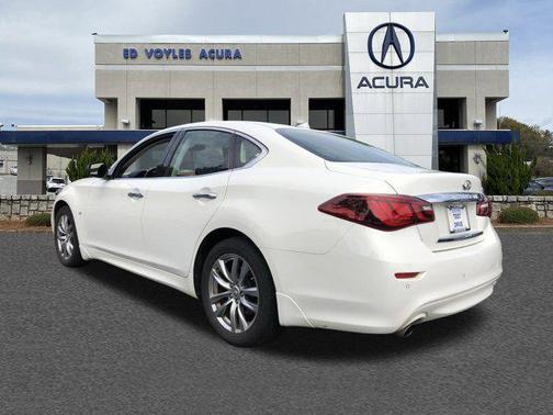 2015 INFINITI Q70 3.7