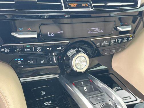 Performance Red Pearl 2023 Acura MDX w/Advance Package