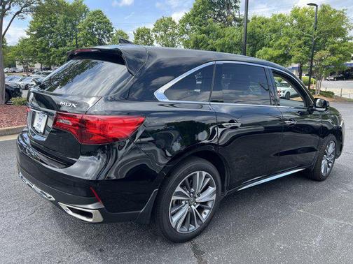 Crystal Black Pearl 2017 Acura MDX w/Technology Pkg