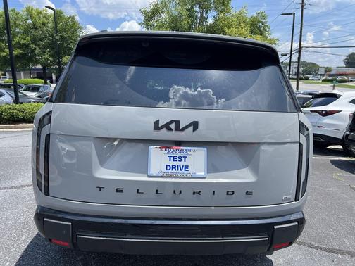 Wolf Gray 2027 Kia Telluride X-Line SX-Prestige