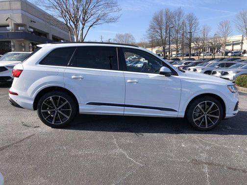 2021 Audi Q7 55 Premium Plus