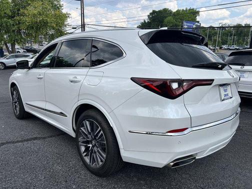 Platinum White Pearl 2025 Acura MDX w/Advance Package