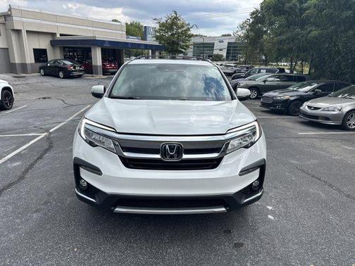 2022 Honda Pilot Touring 8-Passenger