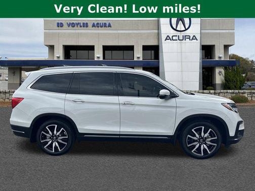2022 Honda Pilot Touring 8-Passenger