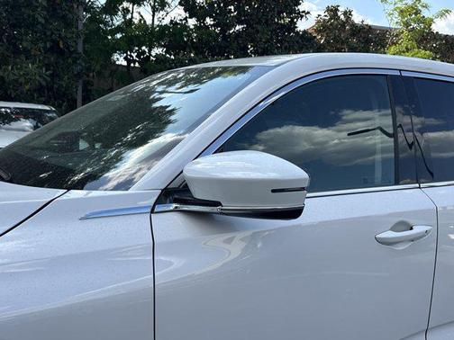 Platinum White Pearl 2026 Acura MDX w/Technology Package