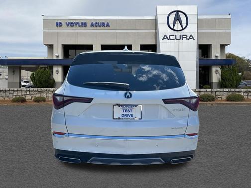 Platinum White Pearl 2026 Acura MDX w/Technology Package