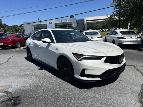 Platinum White Pearl 2026 Acura Integra w/A-Spec Technology Package