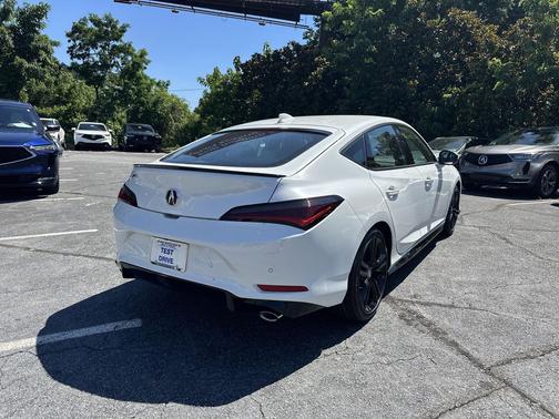 Platinum White Pearl 2026 Acura Integra w/A-Spec Technology Package