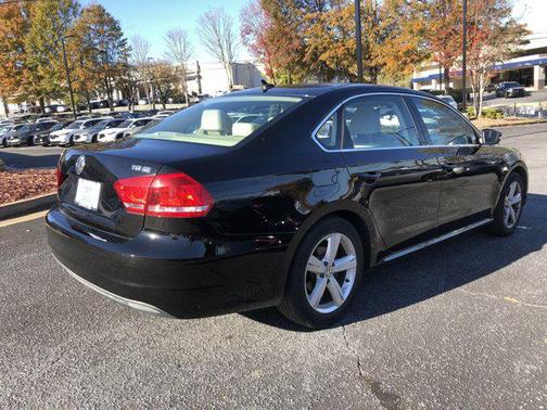 2014 Volkswagen Passat 1.8T Auto SE