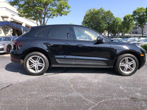 2017 Porsche Macan Base