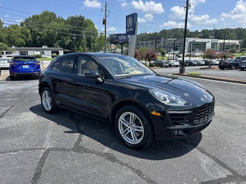 2017 Porsche Macan Base