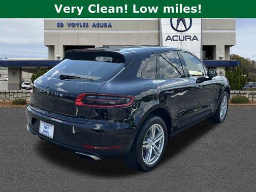 2017 Porsche Macan Base