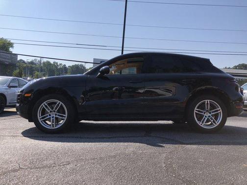 2017 Porsche Macan Base