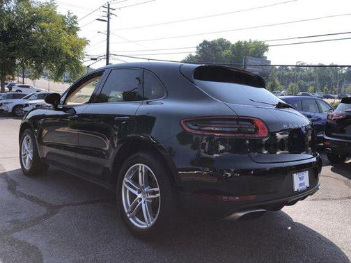 2017 Porsche Macan Base