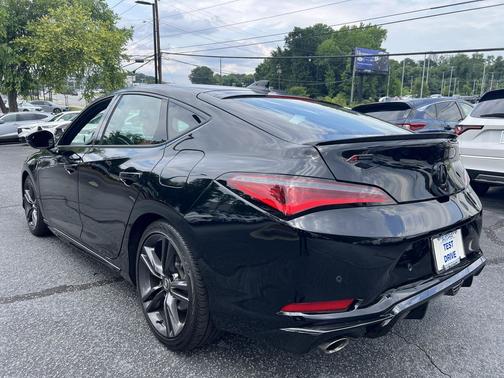 Majestic Black Pearl 2024 Acura Integra w/A-Spec Technology Package