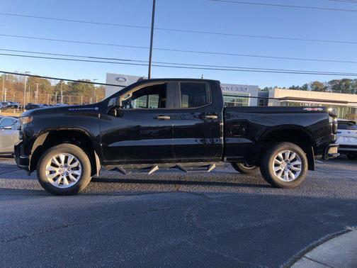 2020 Chevrolet Silverado 1500 Custom