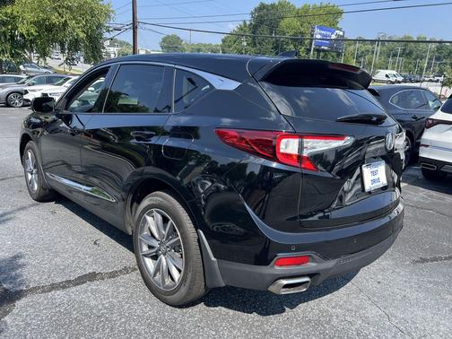 Majestic Black Pearl 2023 Acura RDX Technology Package
