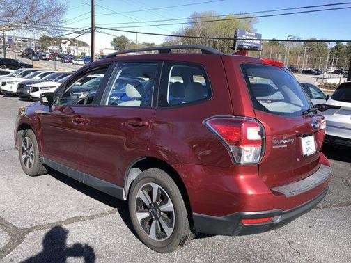 2017 Subaru Forester 2.5i