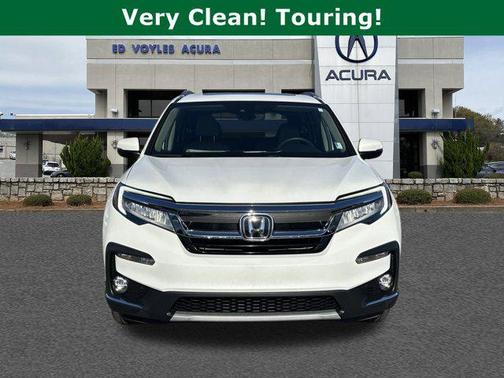 2022 Honda Pilot Touring 8-Passenger