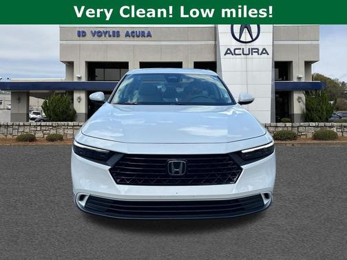 Platinum White Pearl 2023 Honda Accord EX