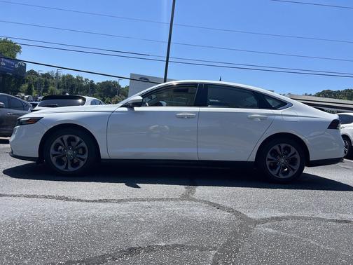 Platinum White Pearl 2023 Honda Accord EX